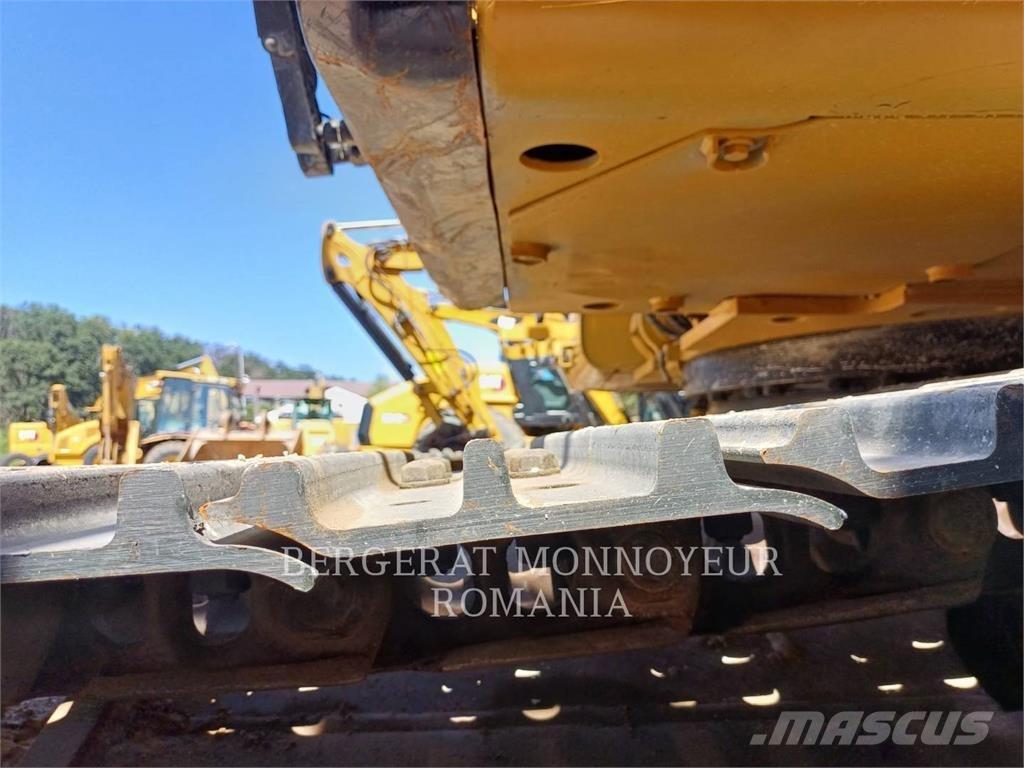 CAT 326FL Lánctalpas kotrók