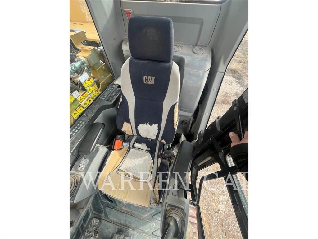 CAT 330 Lánctalpas kotrók
