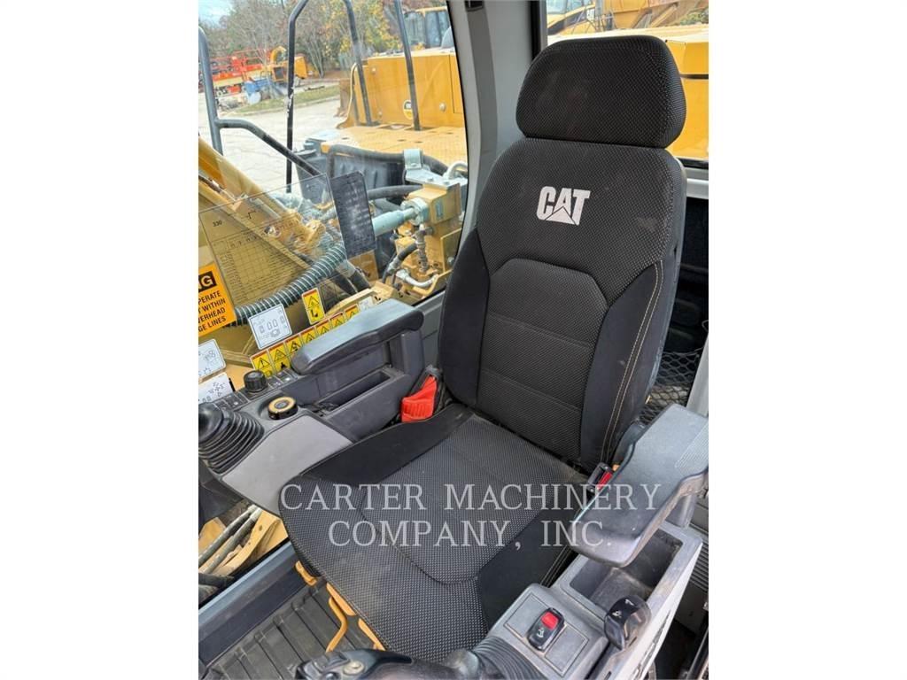 CAT 330 Lánctalpas kotrók