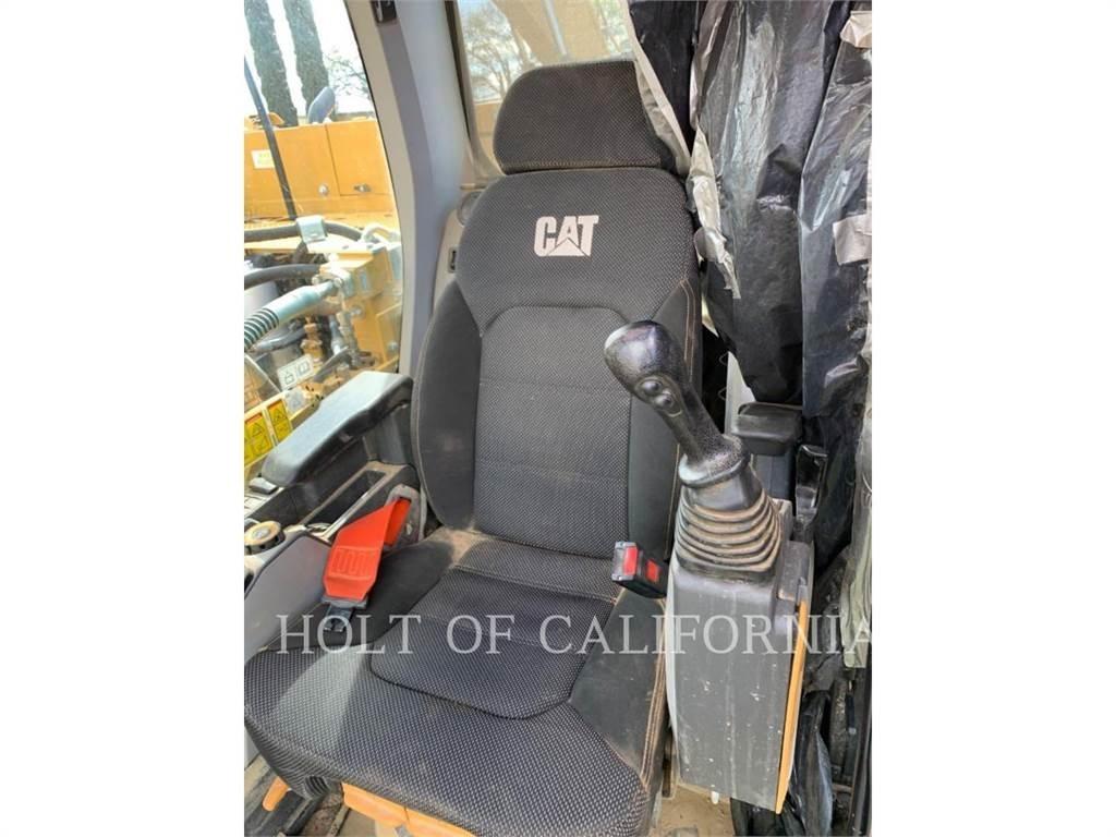 CAT 330 Lánctalpas kotrók