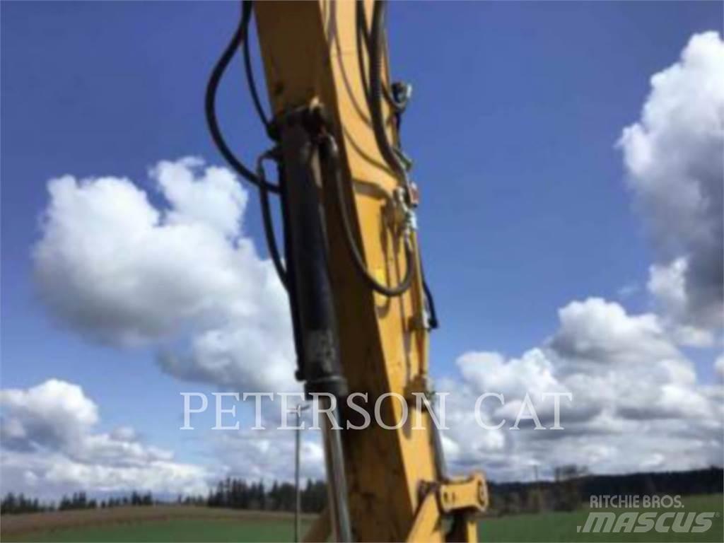 CAT 330 Lánctalpas kotrók