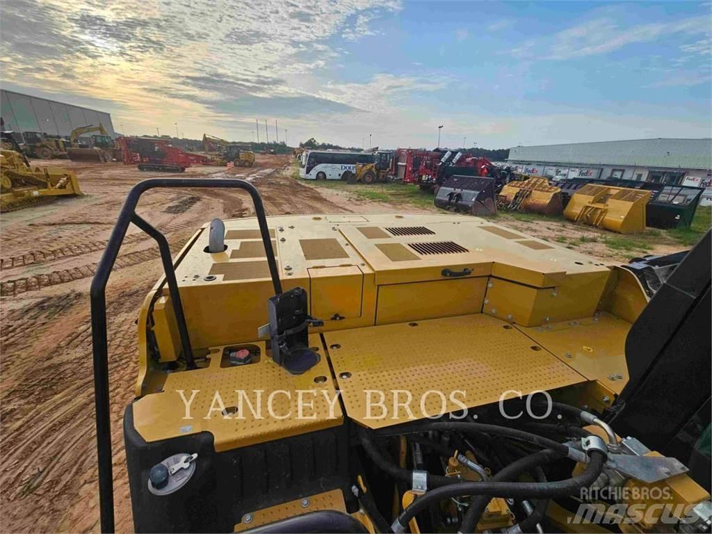 CAT 330 Lánctalpas kotrók