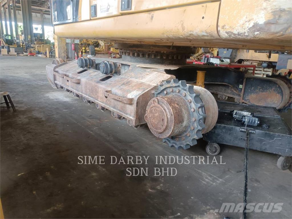 CAT 330-07GC Lánctalpas kotrók