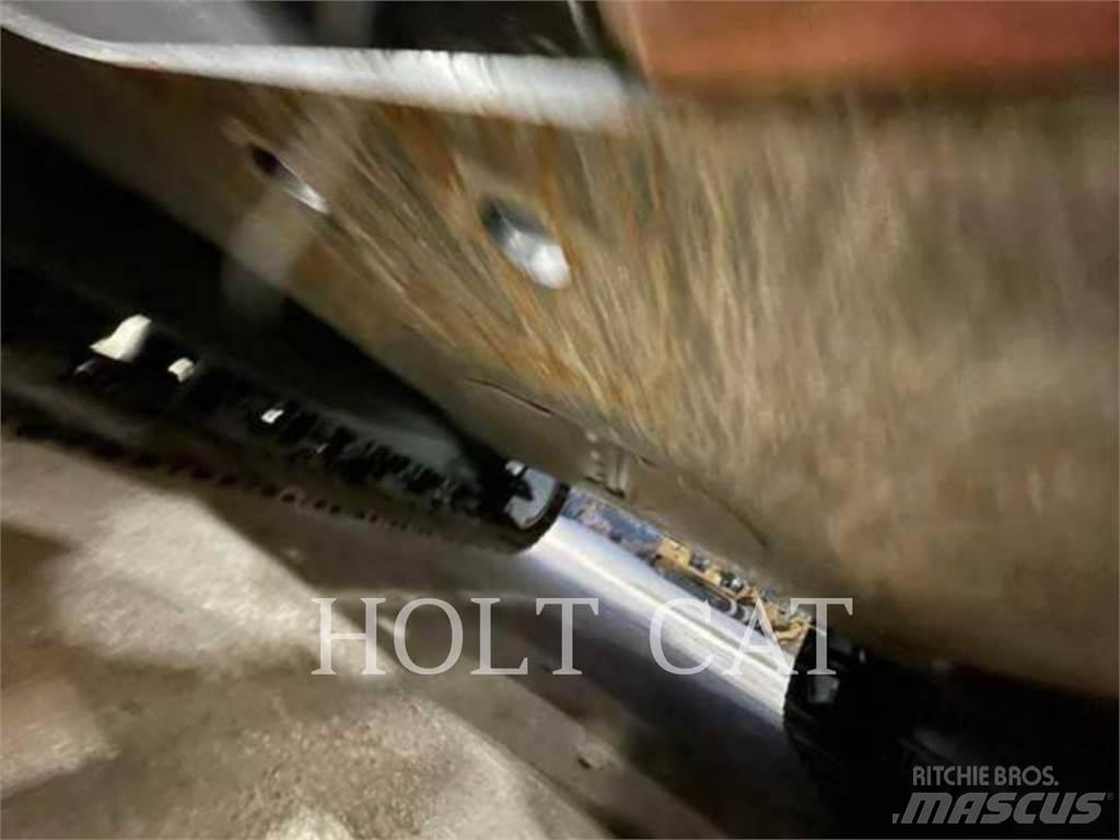 CAT 330 TC Lánctalpas kotrók