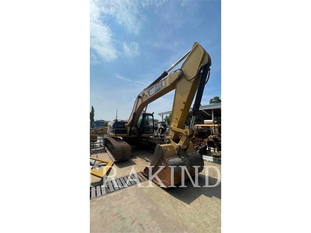 CAT 330D2L Lánctalpas kotrók