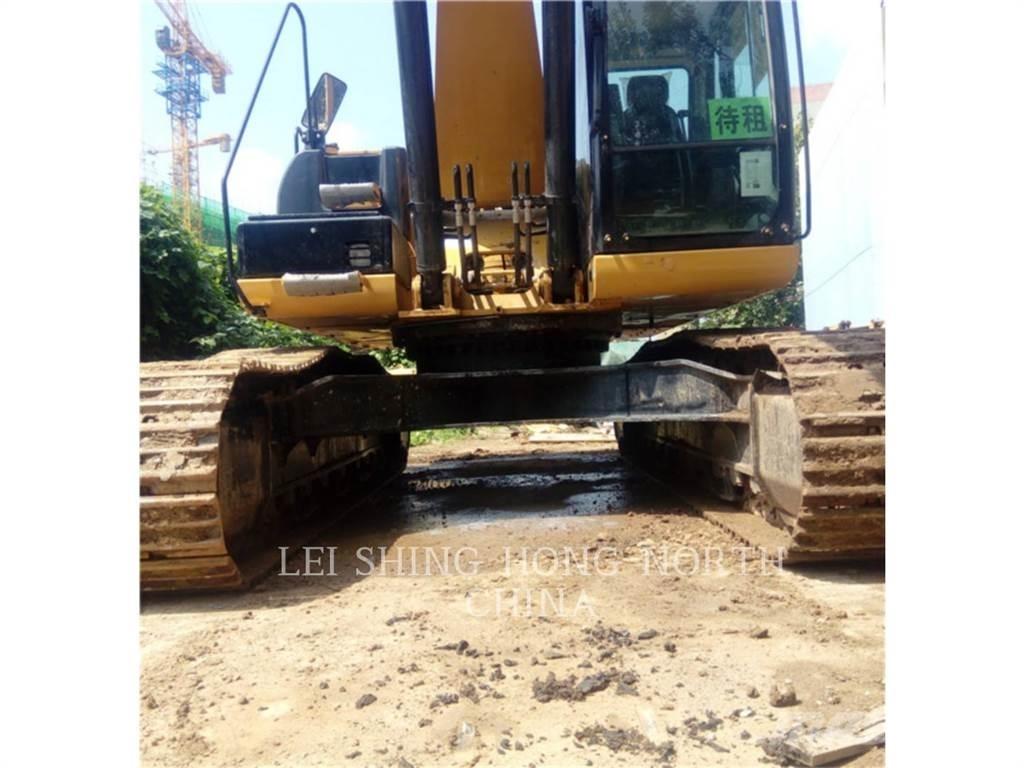 CAT 330D2L Lánctalpas kotrók