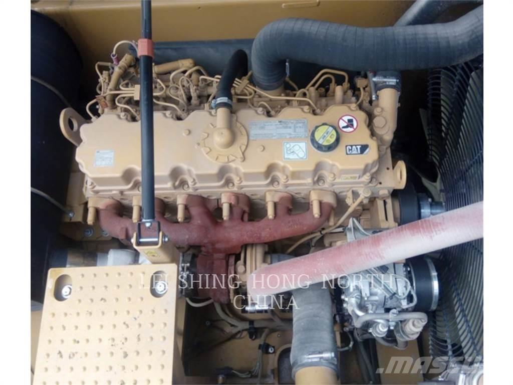 CAT 330D2L Lánctalpas kotrók
