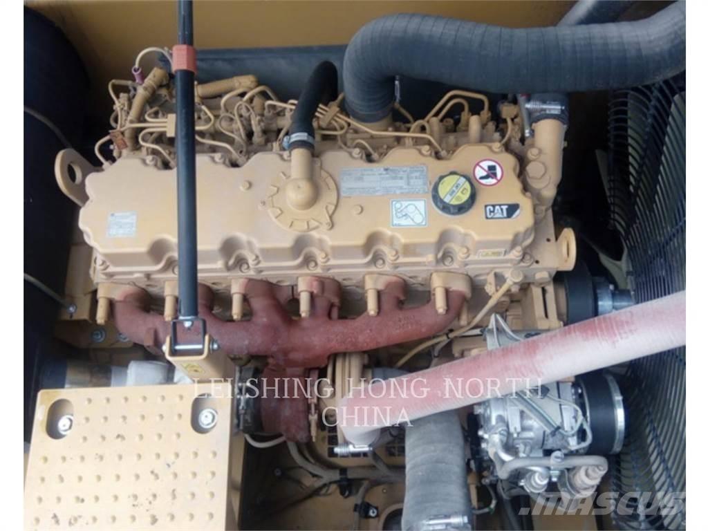 CAT 330D2L Lánctalpas kotrók