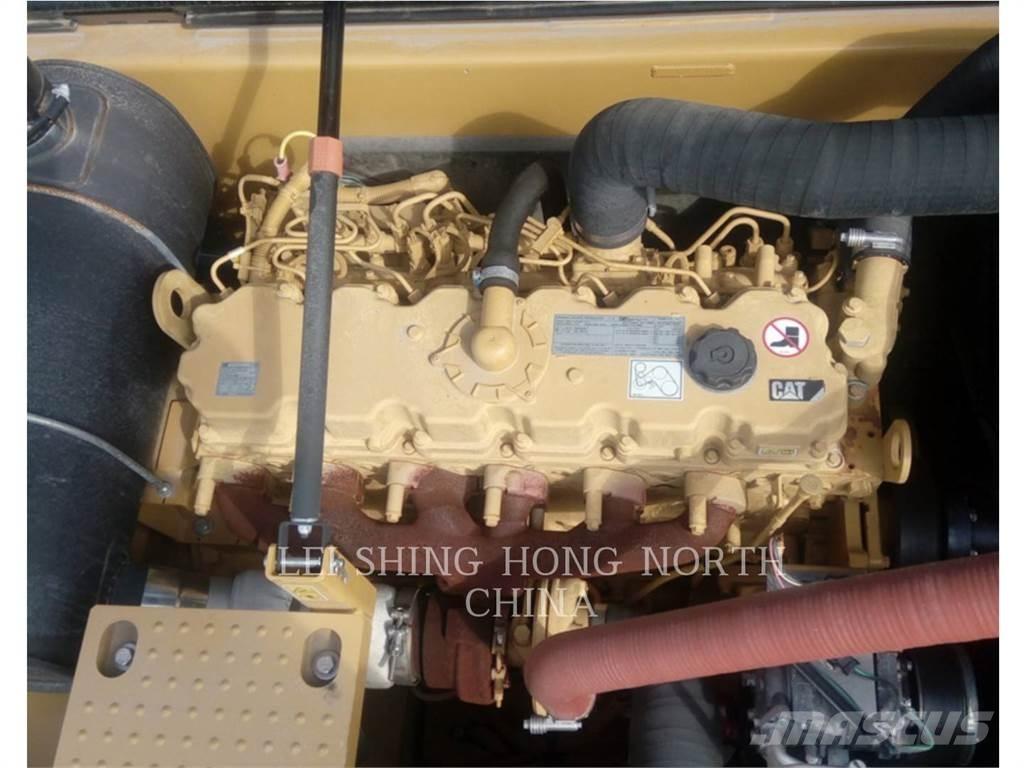 CAT 330D2L Lánctalpas kotrók