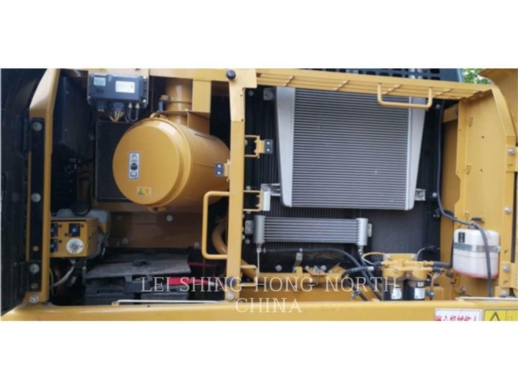 CAT 330D2L Lánctalpas kotrók
