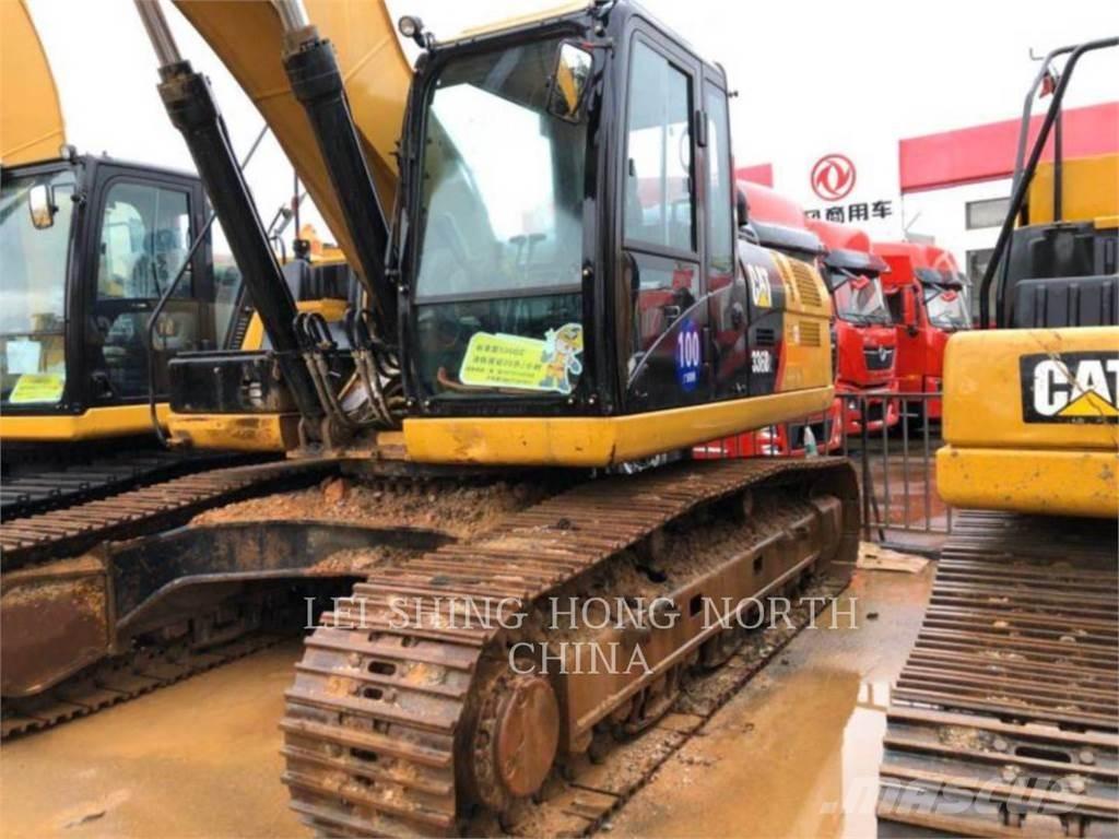 CAT 330D2L Lánctalpas kotrók