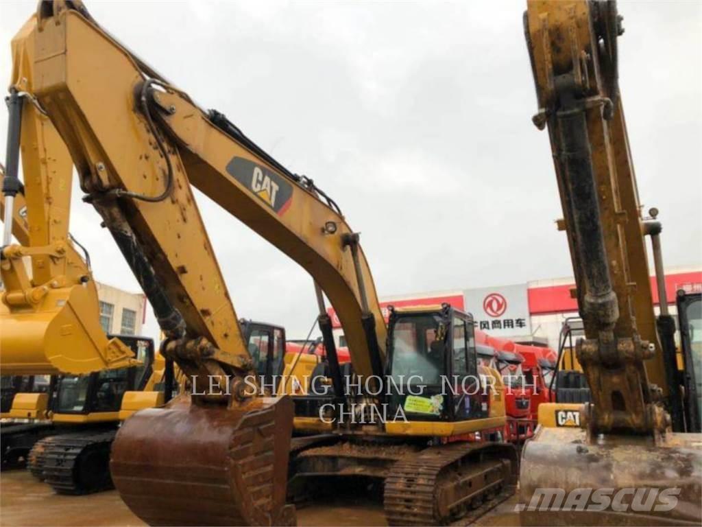 CAT 330D2L Lánctalpas kotrók
