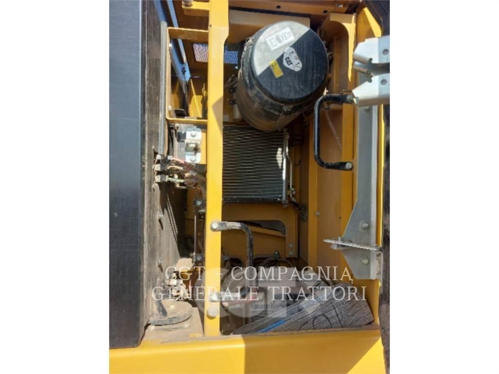 CAT 330F Lánctalpas kotrók