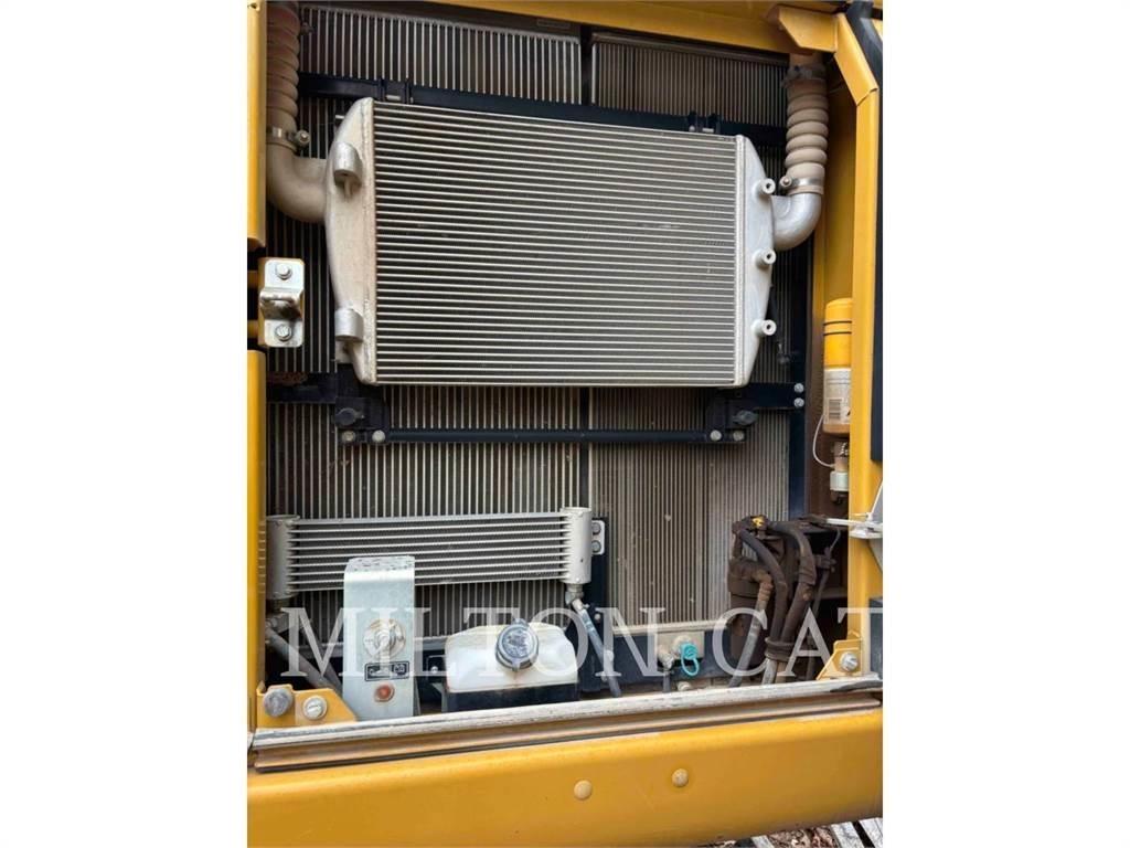 CAT 330FL Lánctalpas kotrók