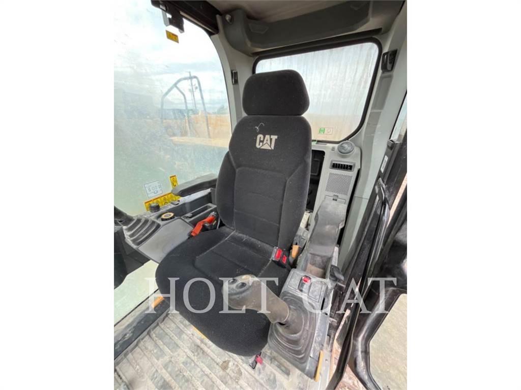 CAT 330GC Lánctalpas kotrók