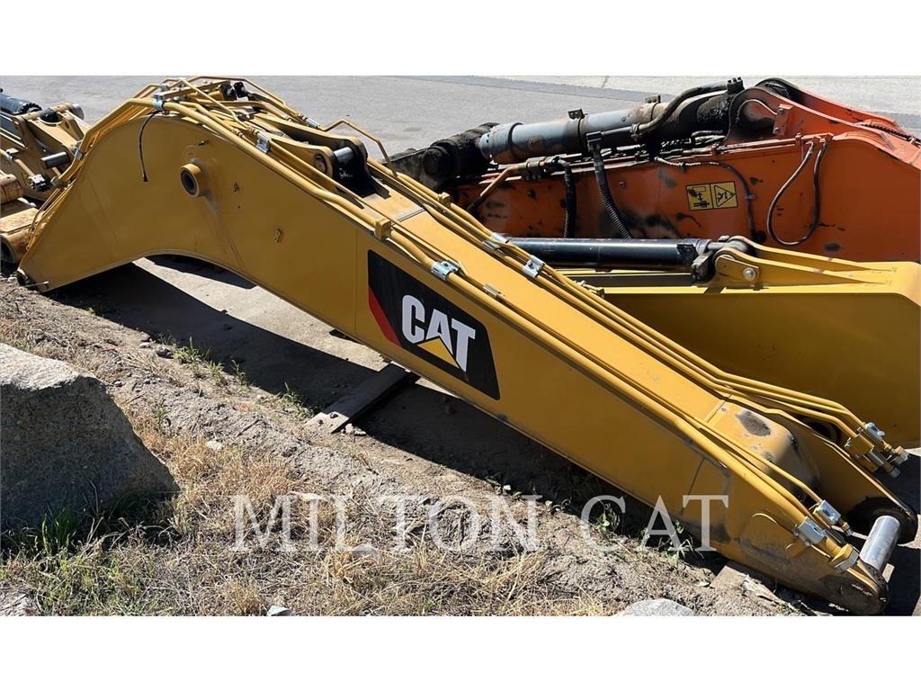 CAT 330GC REACH BOOM Karos emelők