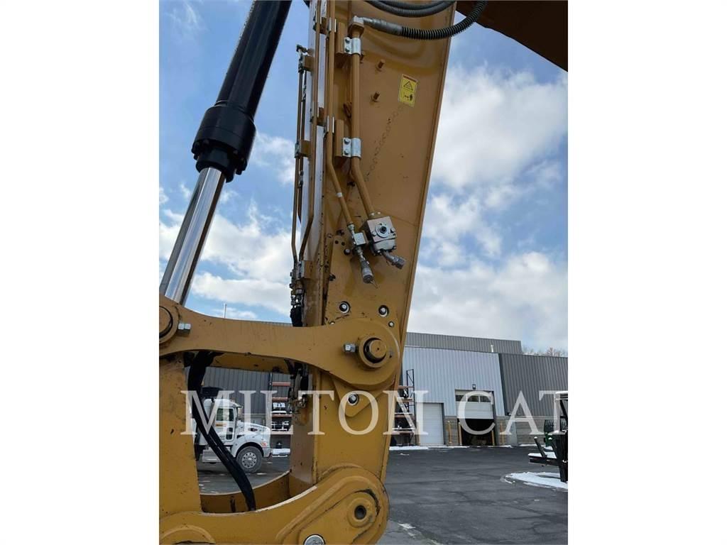 CAT 335 Lánctalpas kotrók