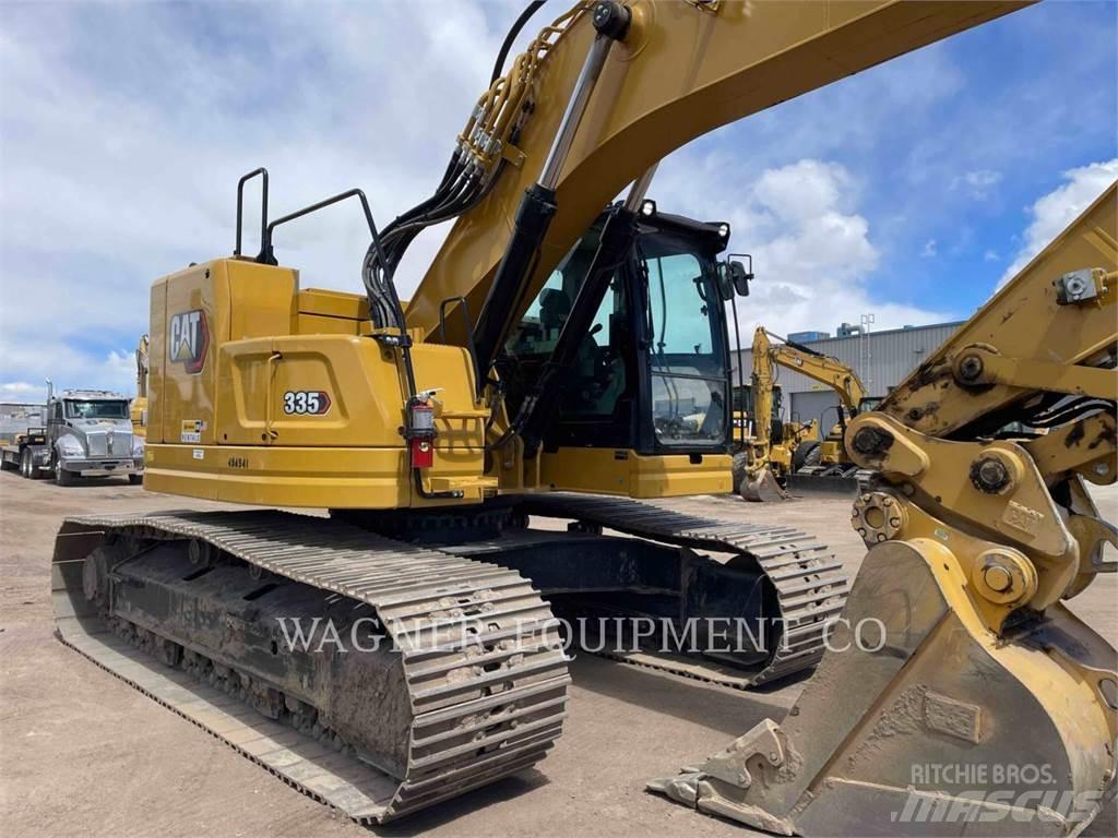 CAT 335 Lánctalpas kotrók