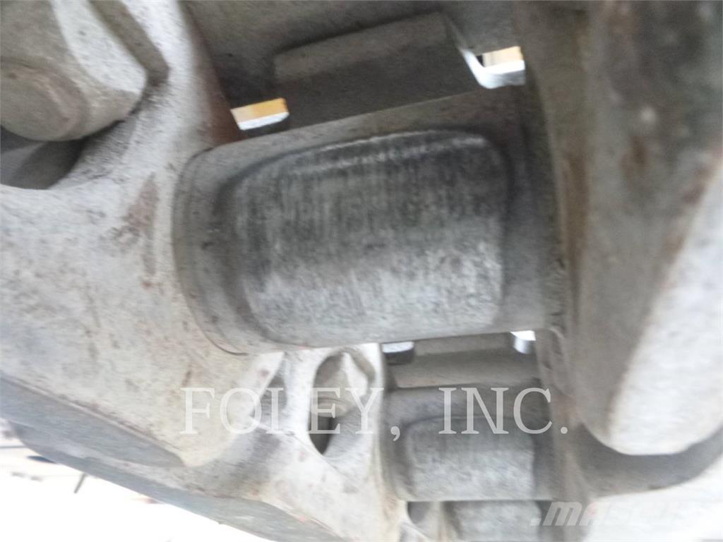 CAT 336 Lánctalpas kotrók