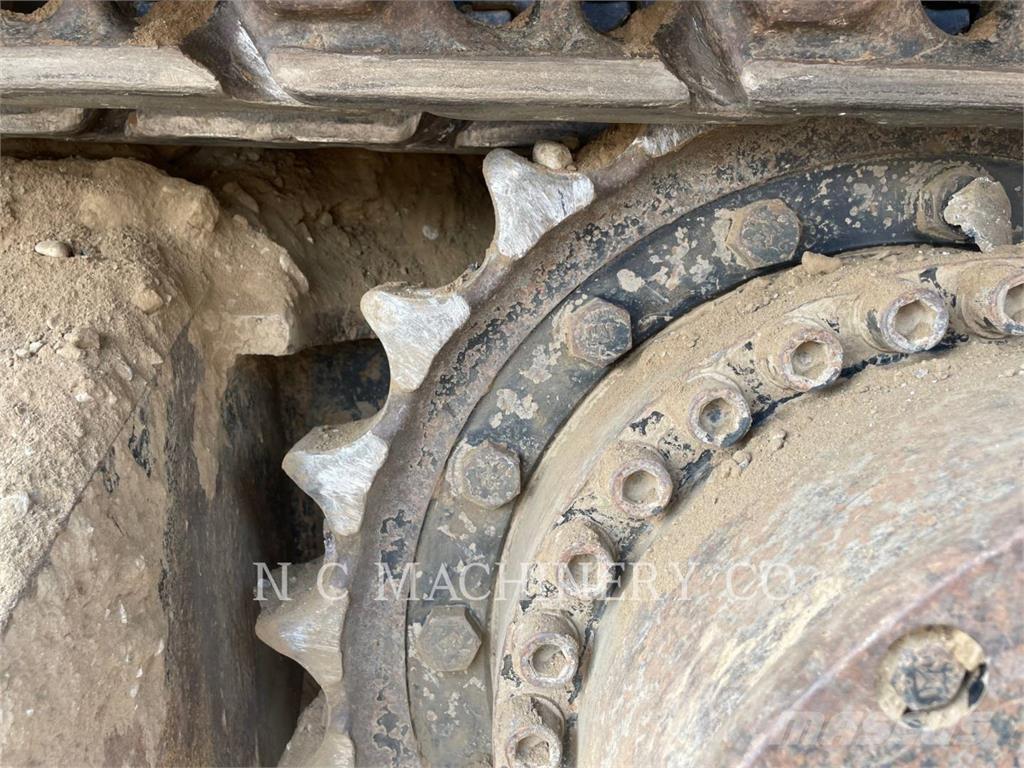 CAT 336 Lánctalpas kotrók