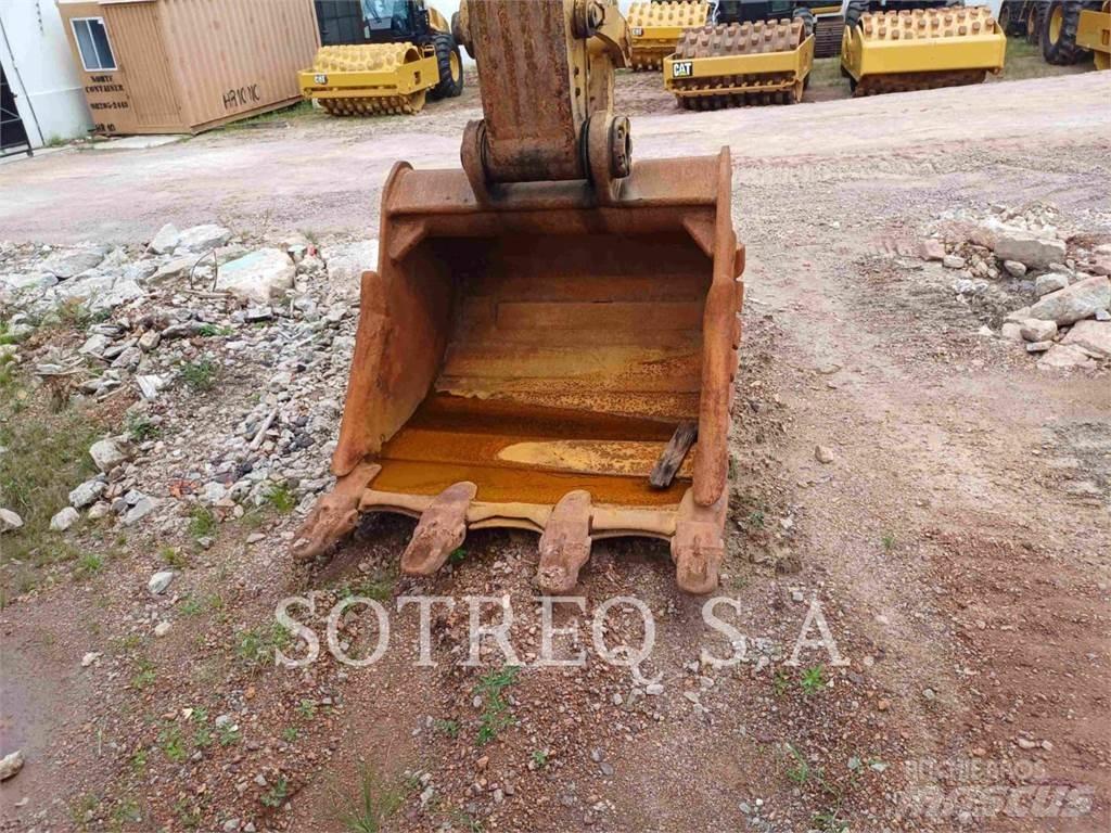 CAT 33607 Lánctalpas kotrók