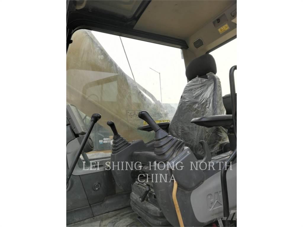 CAT 336D2 Lánctalpas kotrók