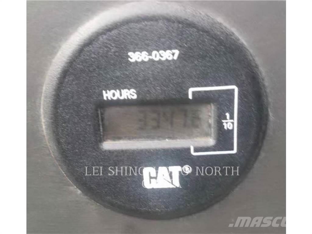 CAT 336D2 Lánctalpas kotrók