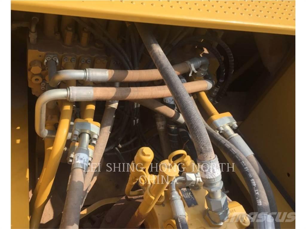 CAT 336D2 Lánctalpas kotrók