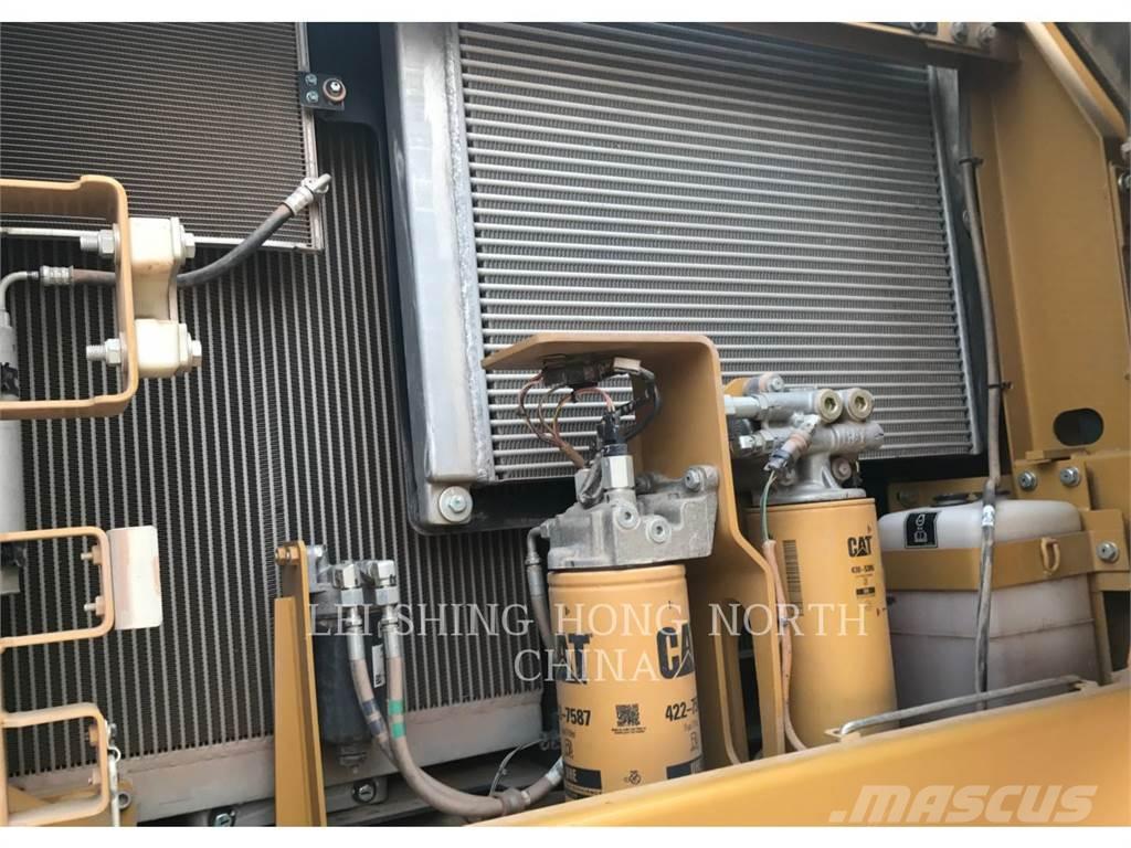 CAT 336D2 Lánctalpas kotrók