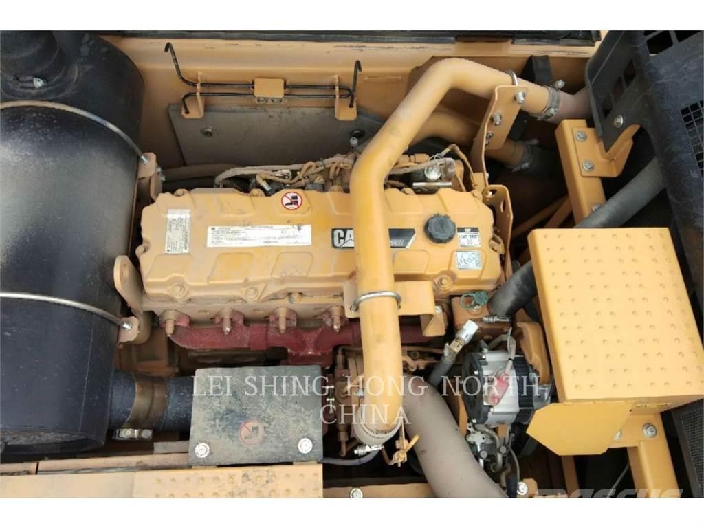 CAT 336D2 Lánctalpas kotrók