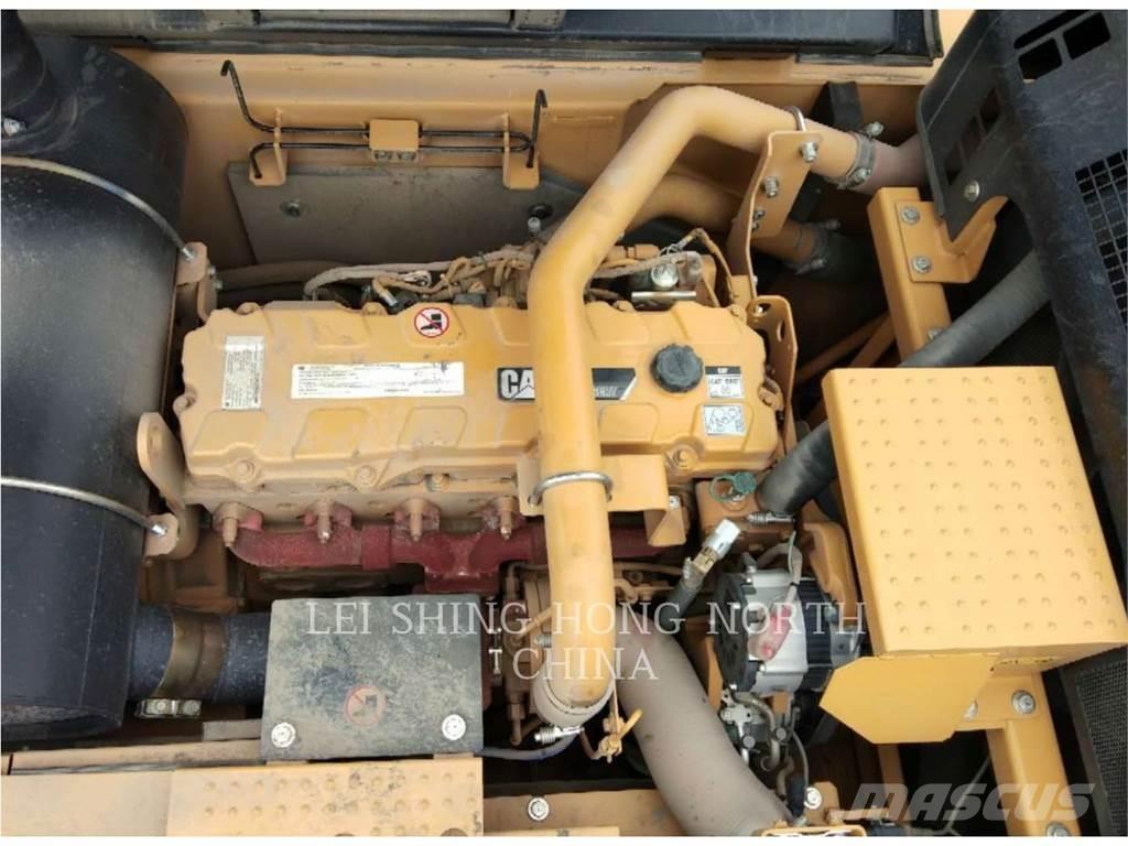 CAT 336D2 Lánctalpas kotrók