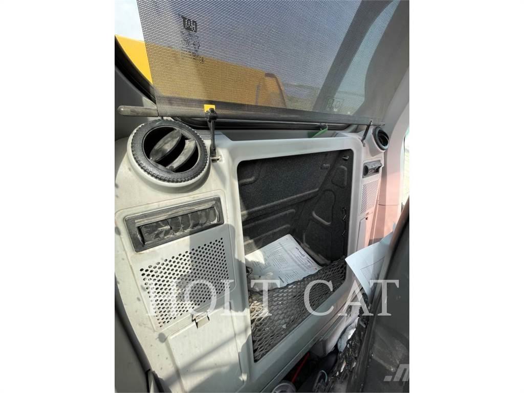 CAT 340 12 Lánctalpas kotrók