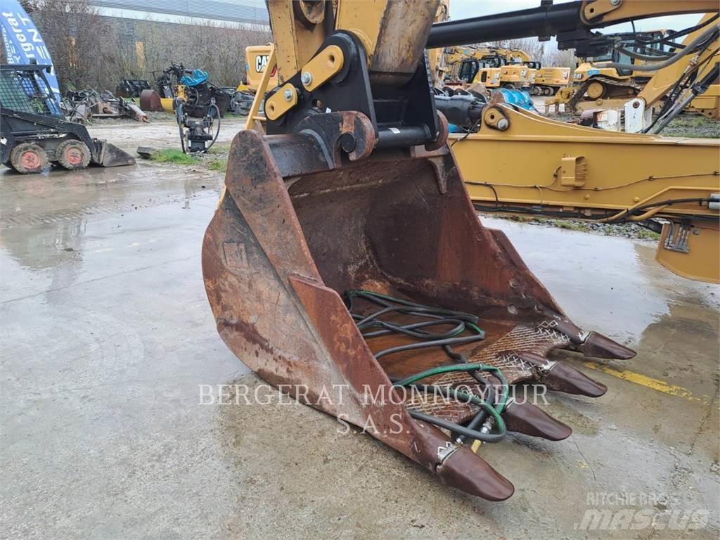 CAT 340F UHD Lánctalpas kotrók