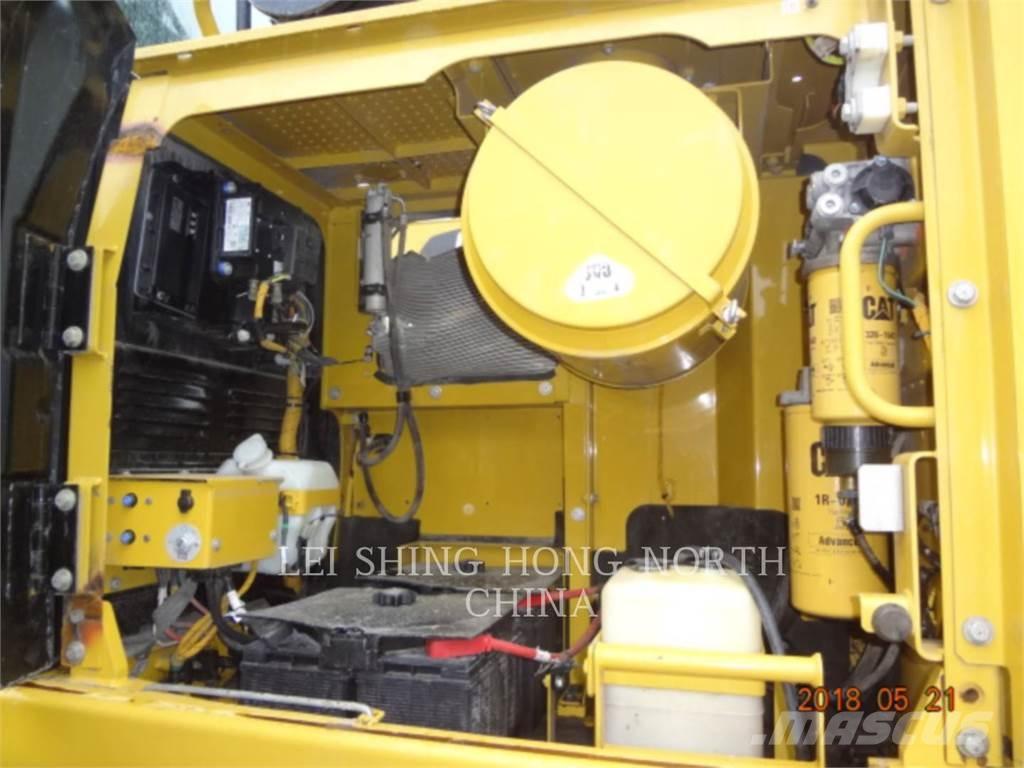 CAT 349D2 Lánctalpas kotrók