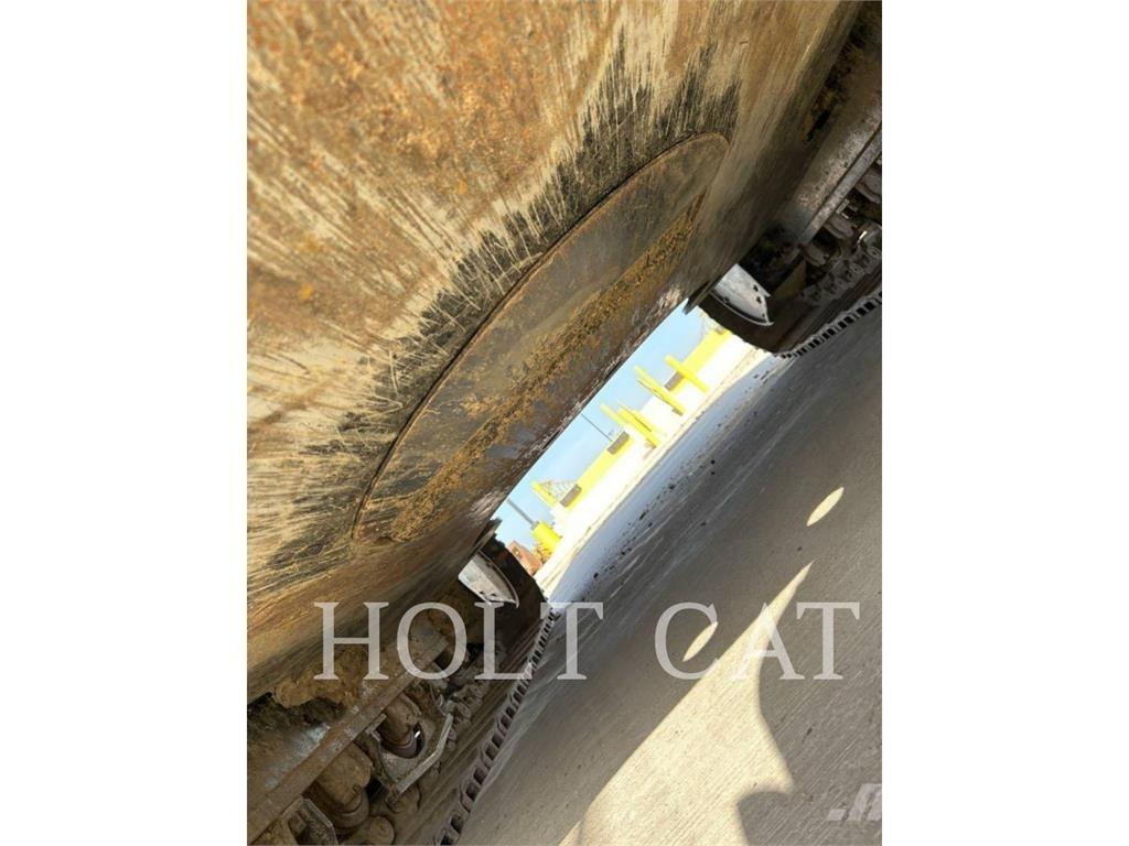 CAT 352 11 Lánctalpas kotrók
