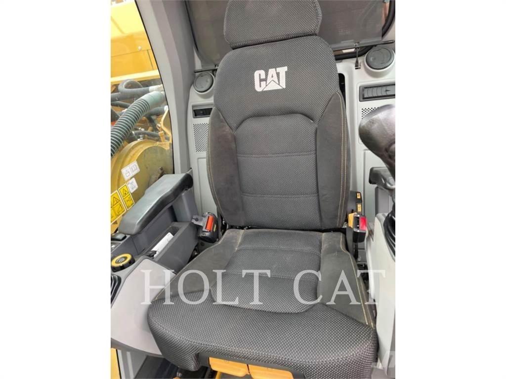 CAT 352 11 TC Lánctalpas kotrók