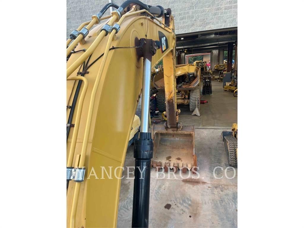 CAT 352F Lánctalpas kotrók