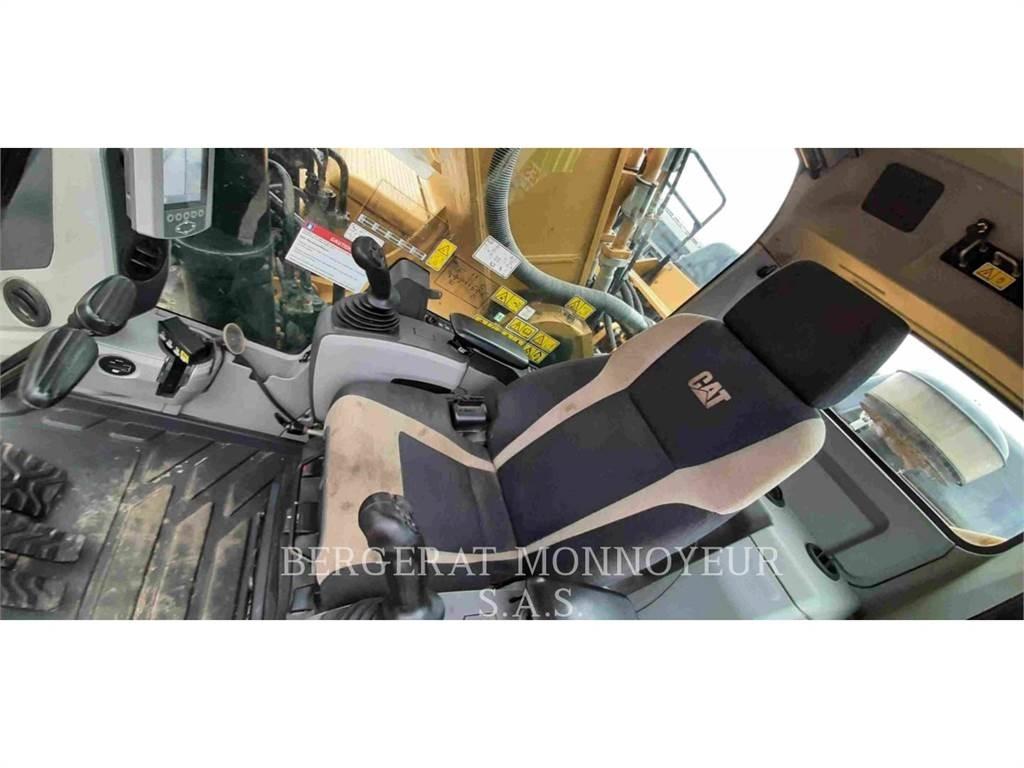 CAT 352F Lánctalpas kotrók