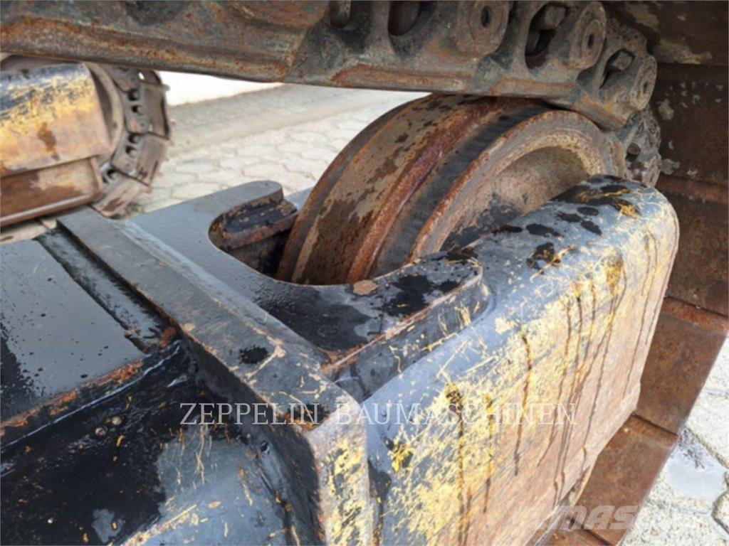 CAT 352FL Lánctalpas kotrók