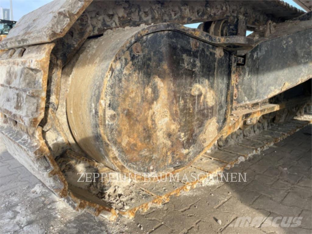 CAT 352FL Lánctalpas kotrók