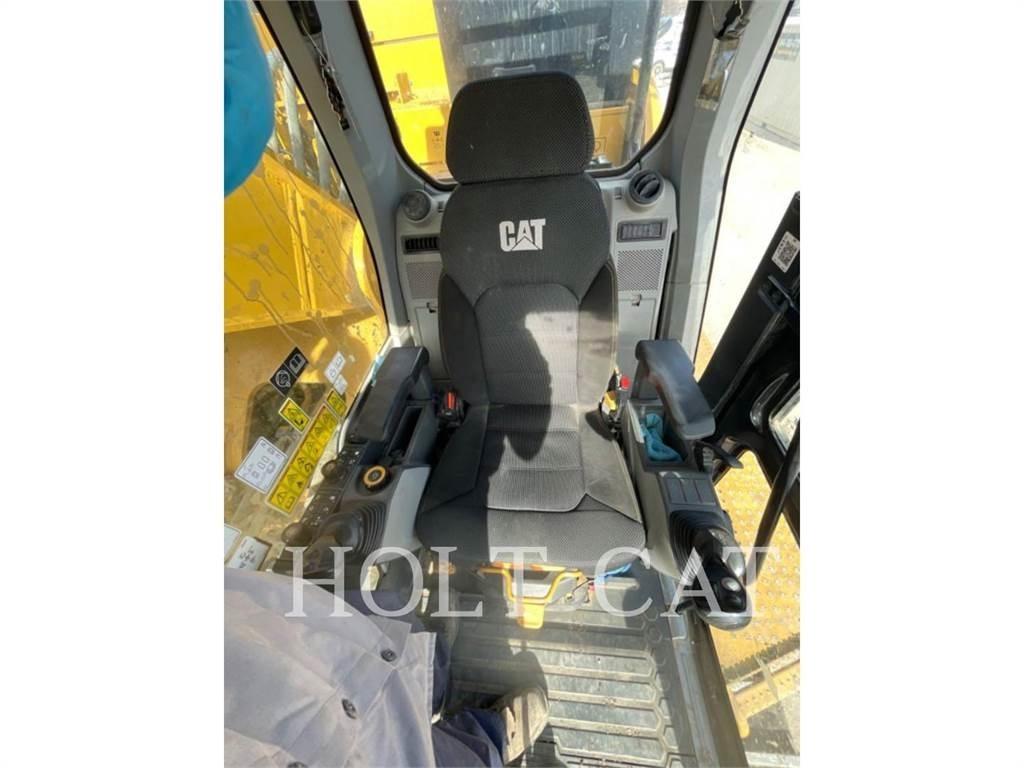 CAT 374 Lánctalpas kotrók