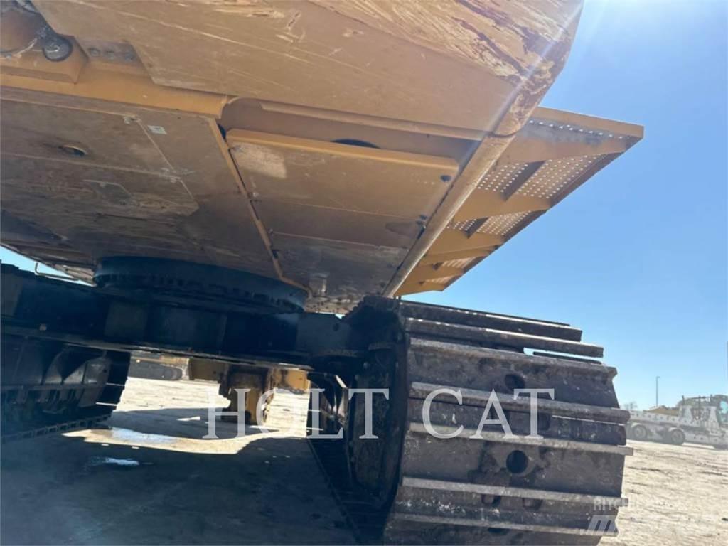 CAT 374 Lánctalpas kotrók