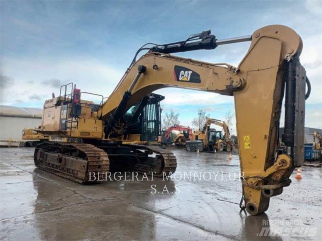 CAT 374F Lánctalpas kotrók
