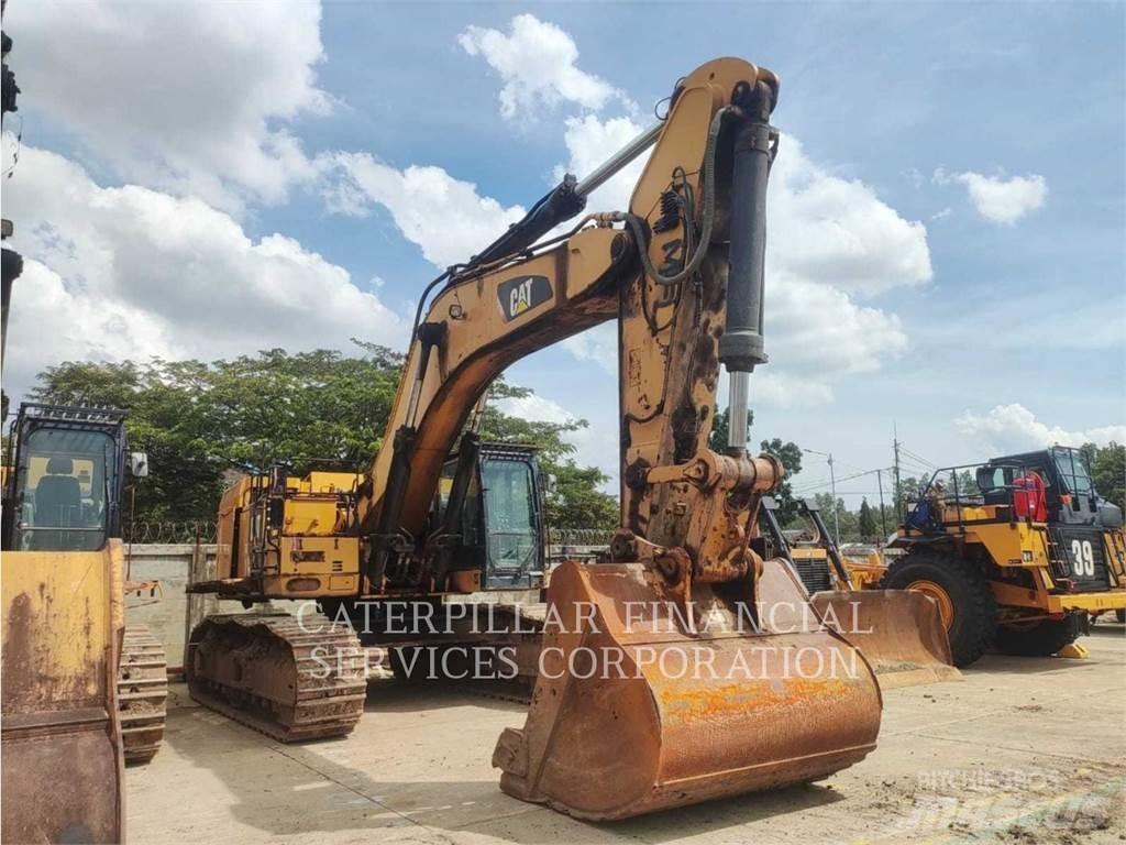 CAT 374F Lánctalpas kotrók