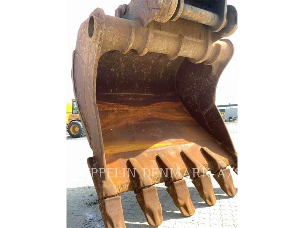 CAT 374FL Lánctalpas kotrók