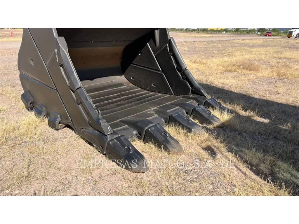 CAT 390DL Lánctalpas kotrók