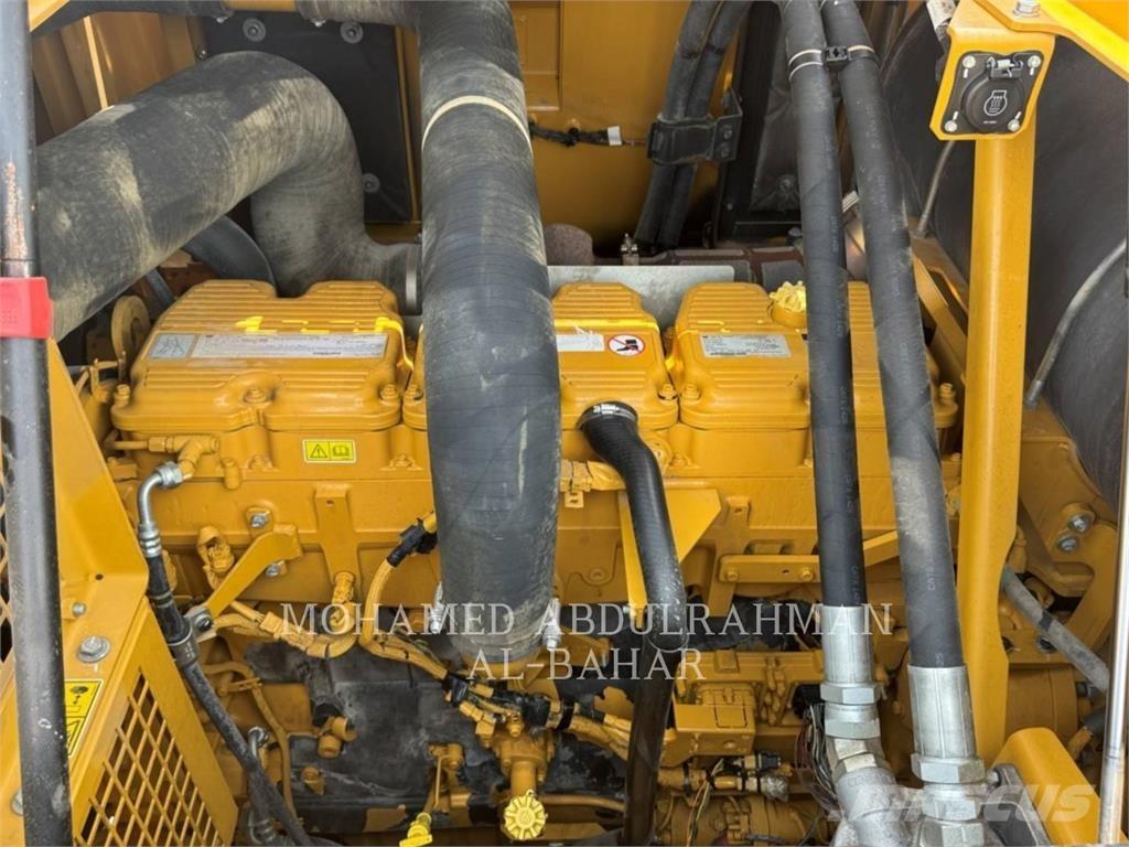 CAT 395 Lánctalpas kotrók