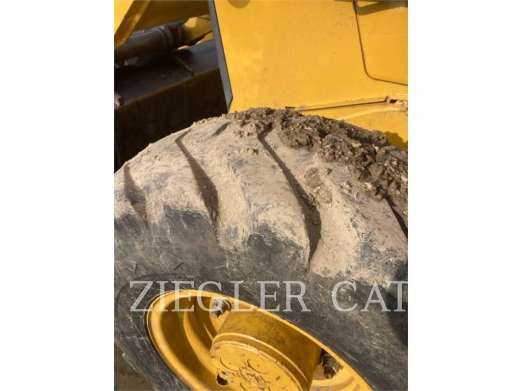 CAT 420F2 Kotrórakodók