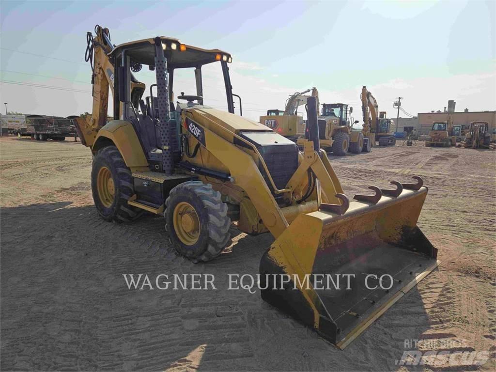 CAT 420F2 4WDE Kotrórakodók