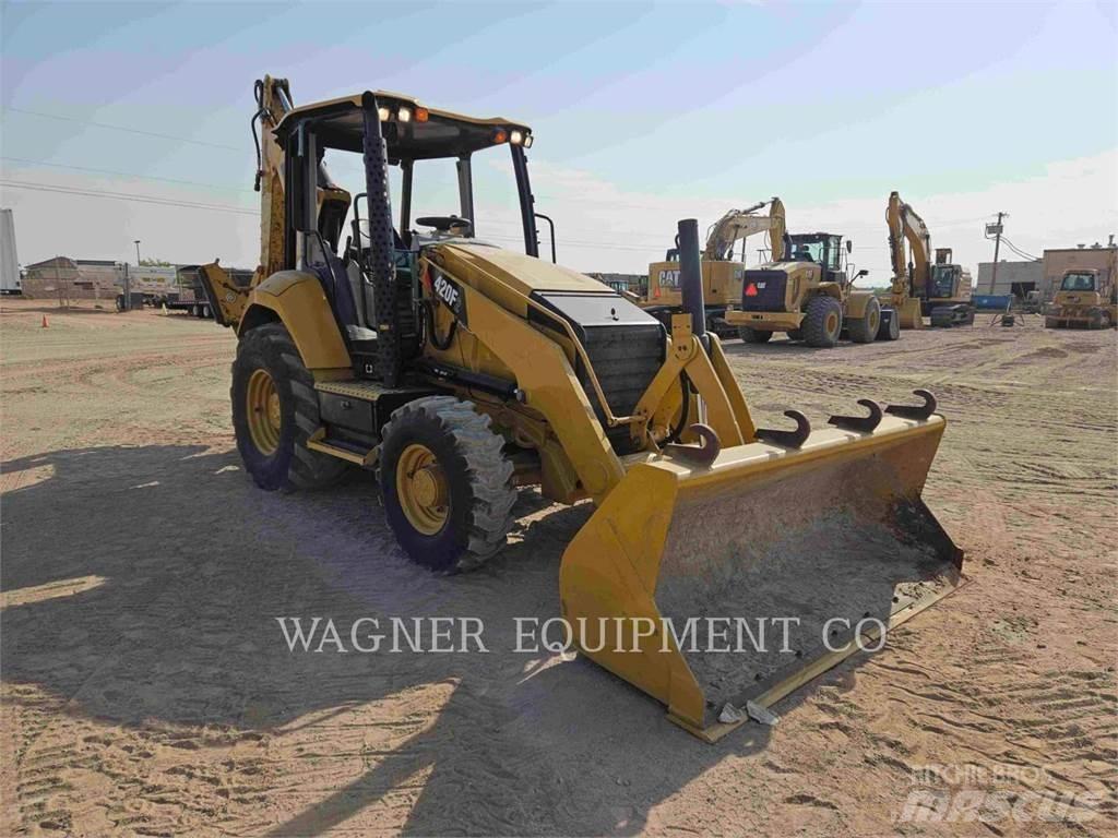 CAT 420F2 4WDS Kotrórakodók